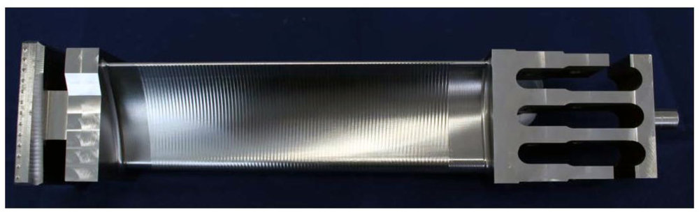 Opracowane przez Kennametal, walcowo-czołowe, monolityczne frezy ceramiczne Beyond EADE™ wyznaczają nowe standardy w zakresie trwałości narzędzi oraz prędkości obróbki żarowytrzymałych stopów niklowych.
